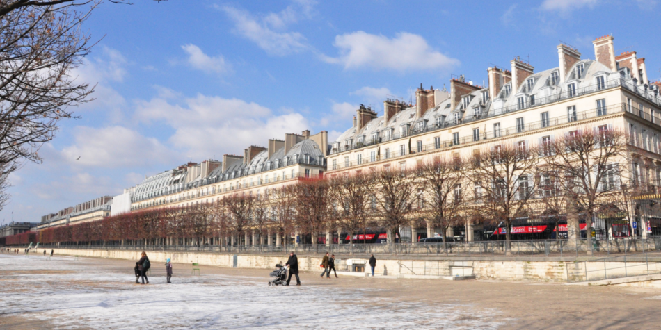 Balade en couple à Paris.
