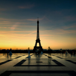 La Tour Eiffel vue depuis le Trocadéro à Paris